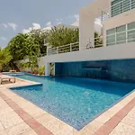 Rioja Playacar By Chezplaya
